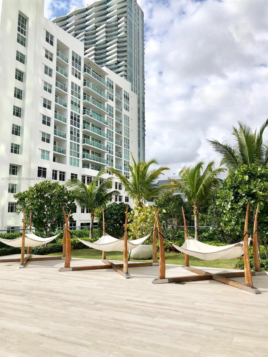 BISCAYNE BEACH CONDO - Residential Lease