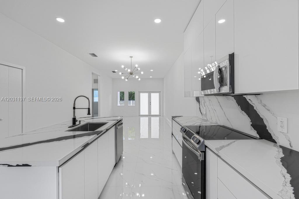 2419 NW 97th St B