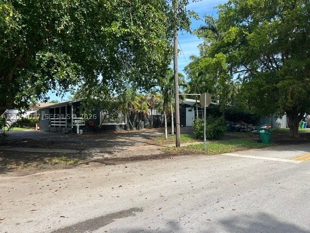 335 NE 114th St