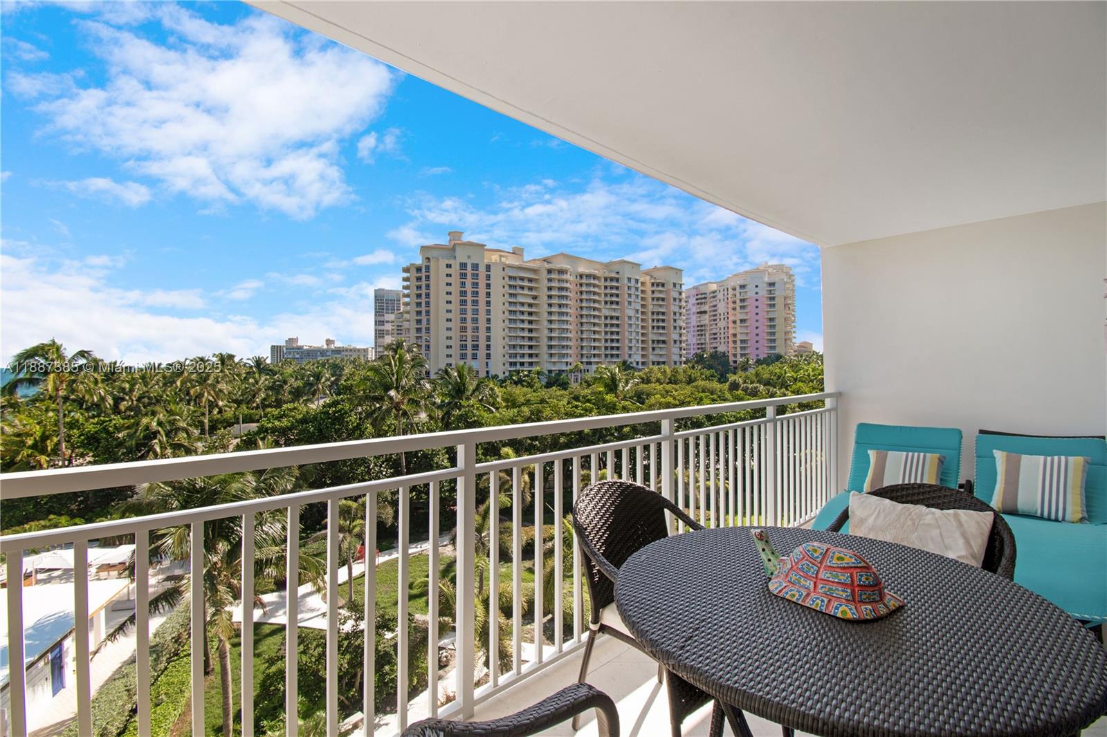 SANDS OF KEY BISCAYNE CON - Residential Lease