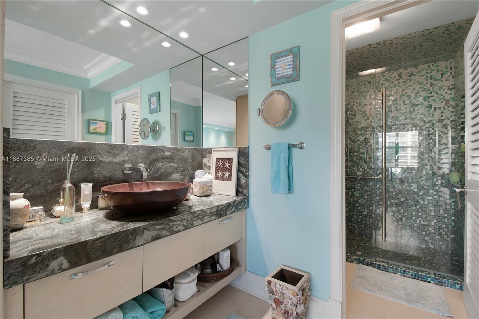 SANDS OF KEY BISCAYNE CON - Residential Lease