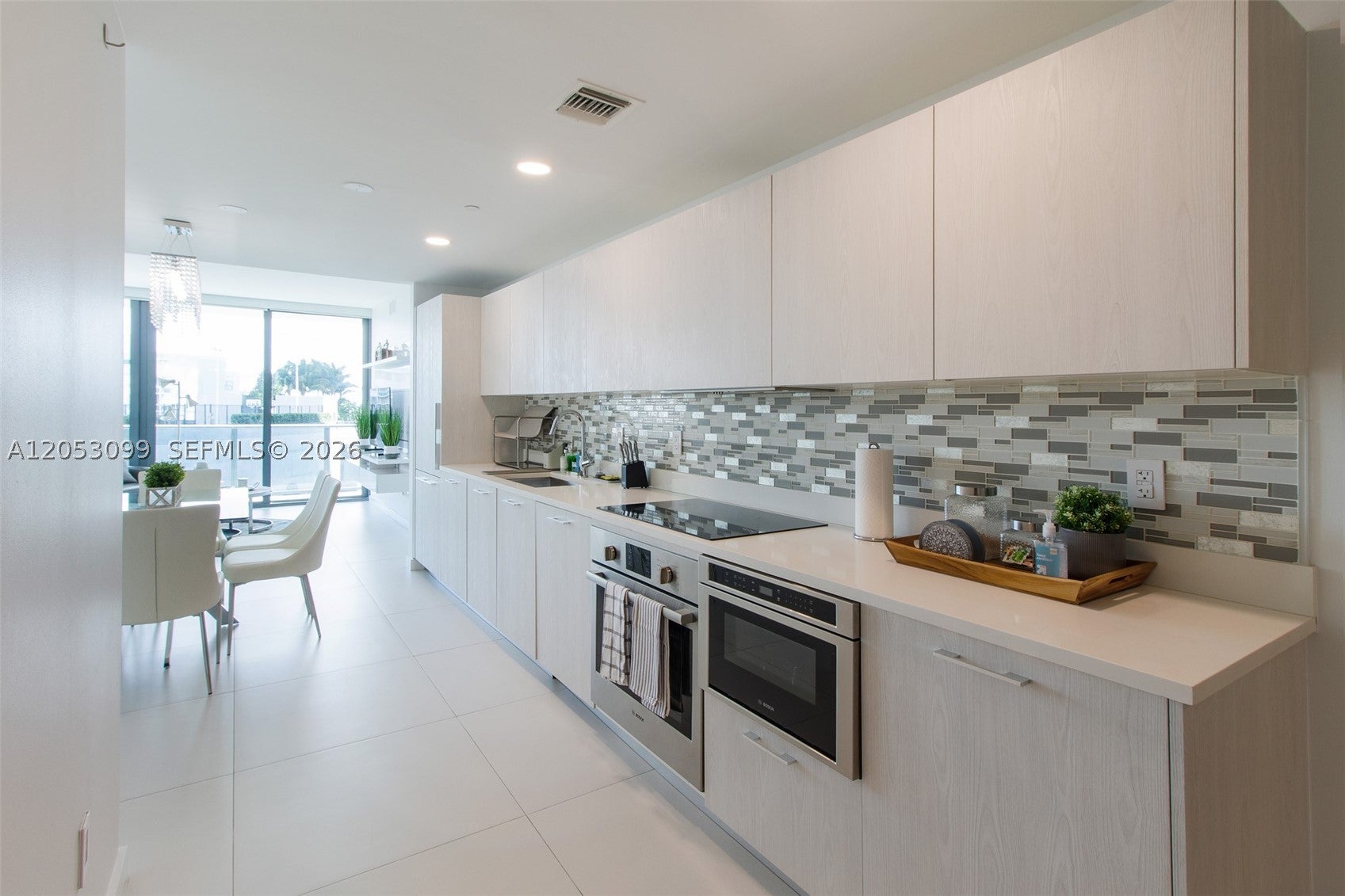 501 NE 31st St 701