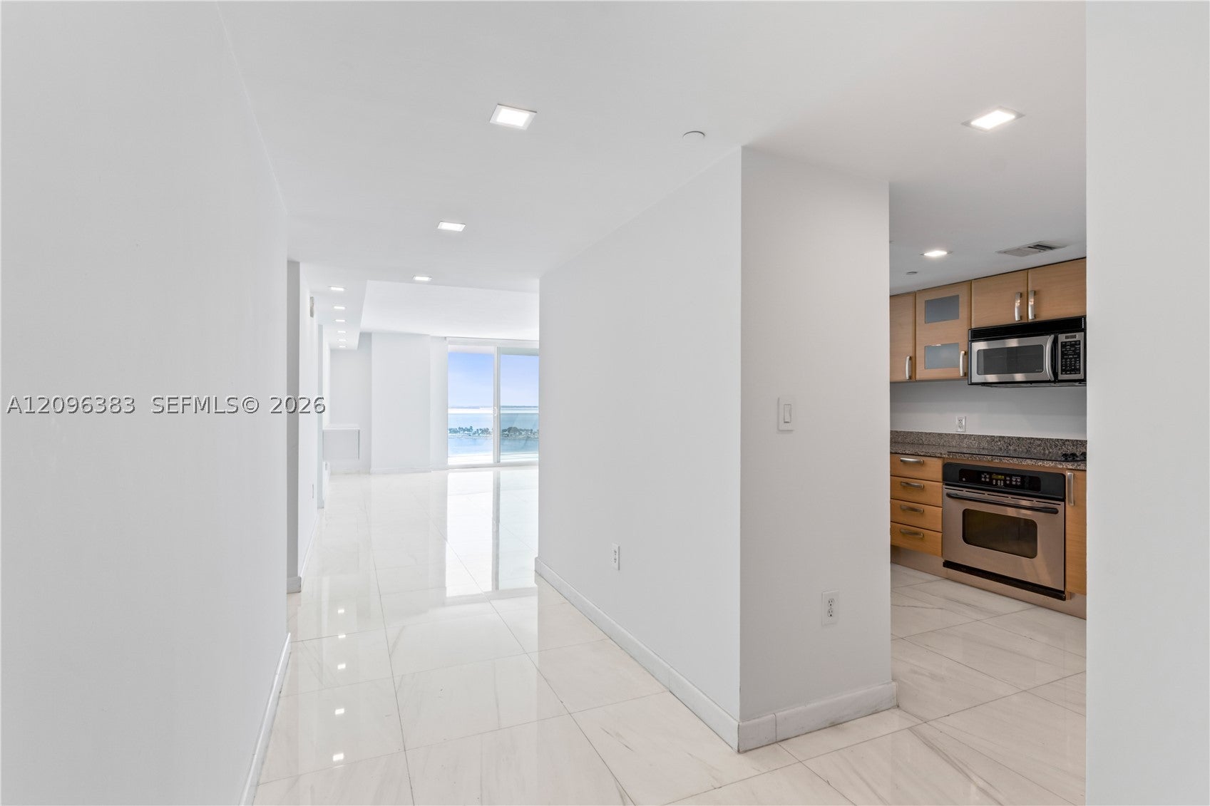 2101 Brickell Ave 1206