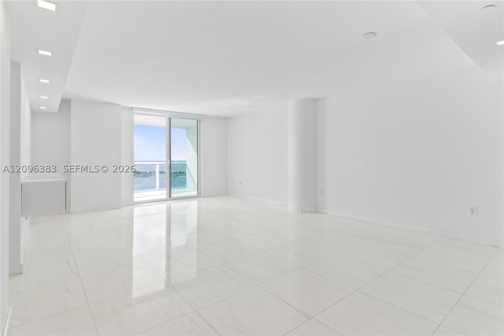 2101 Brickell Ave 1206