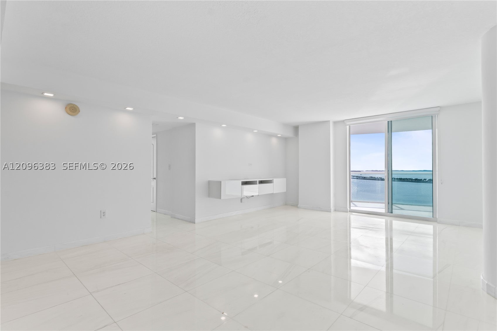 2101 Brickell Ave 1206