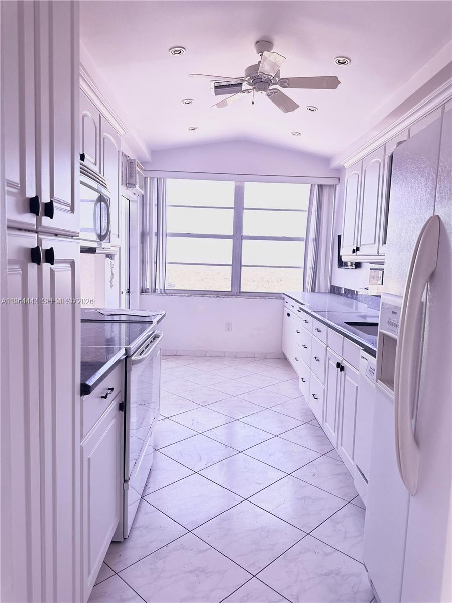 18051 Biscayne Blvd PH05