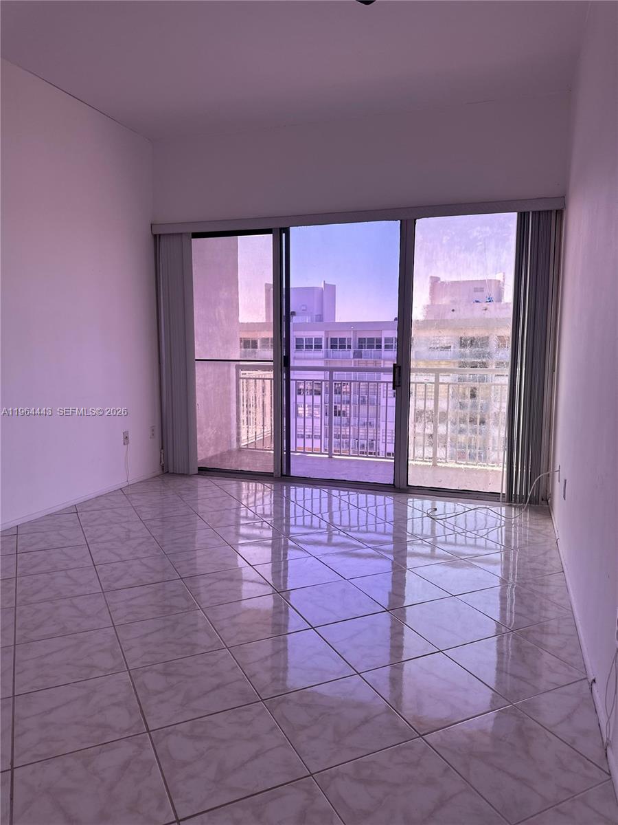 18051 Biscayne Blvd PH05