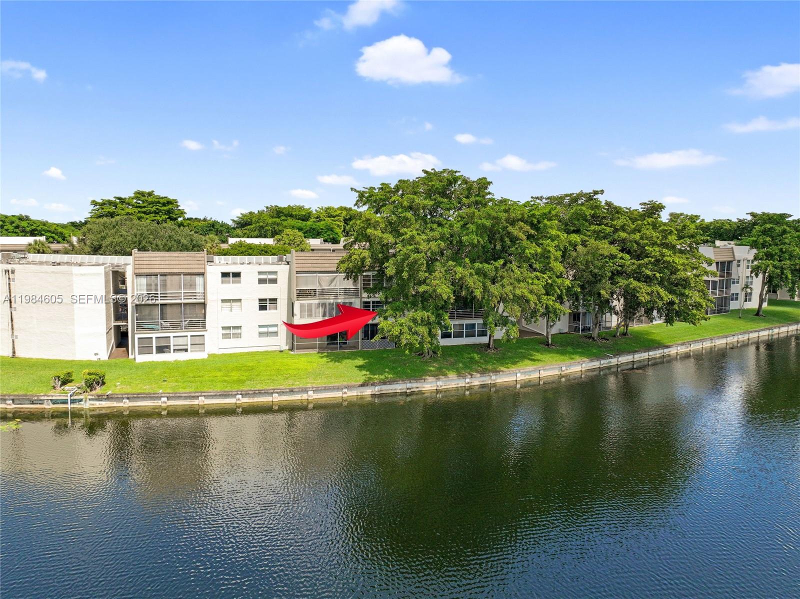 LIME BAY CONDOMINIUM 8 - Residential