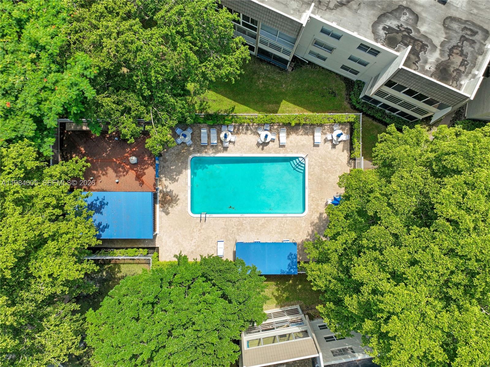 LIME BAY CONDOMINIUM 8 - Residential