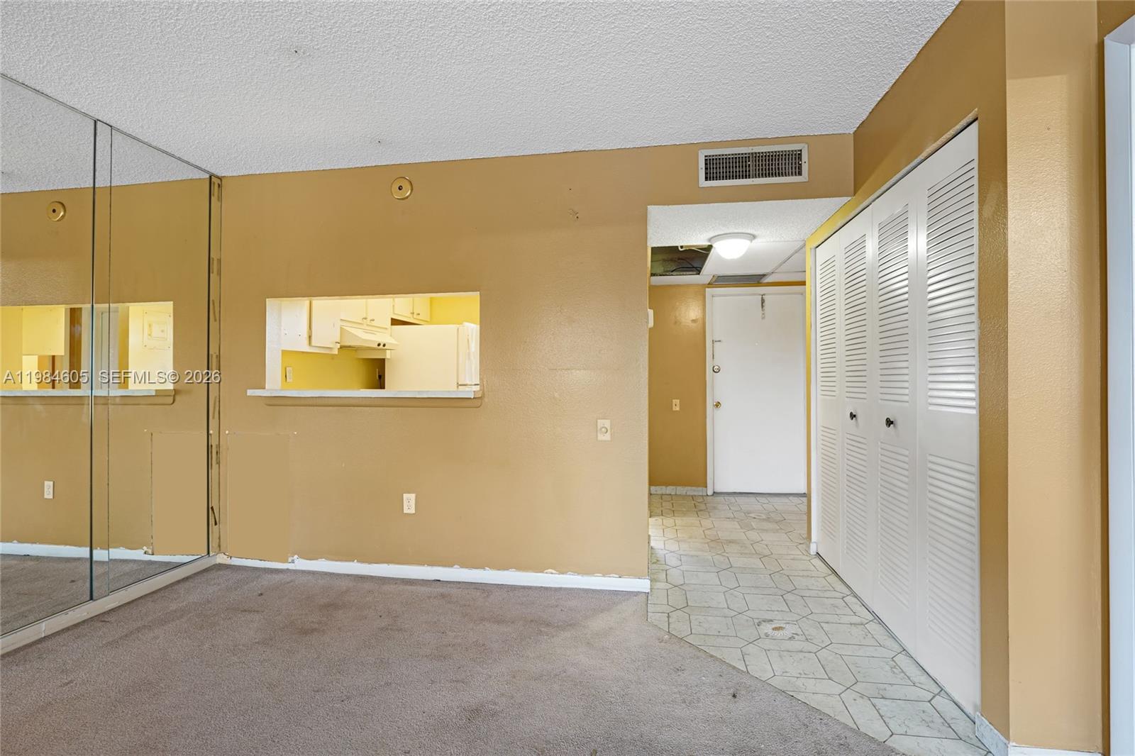 LIME BAY CONDOMINIUM 8 - Residential