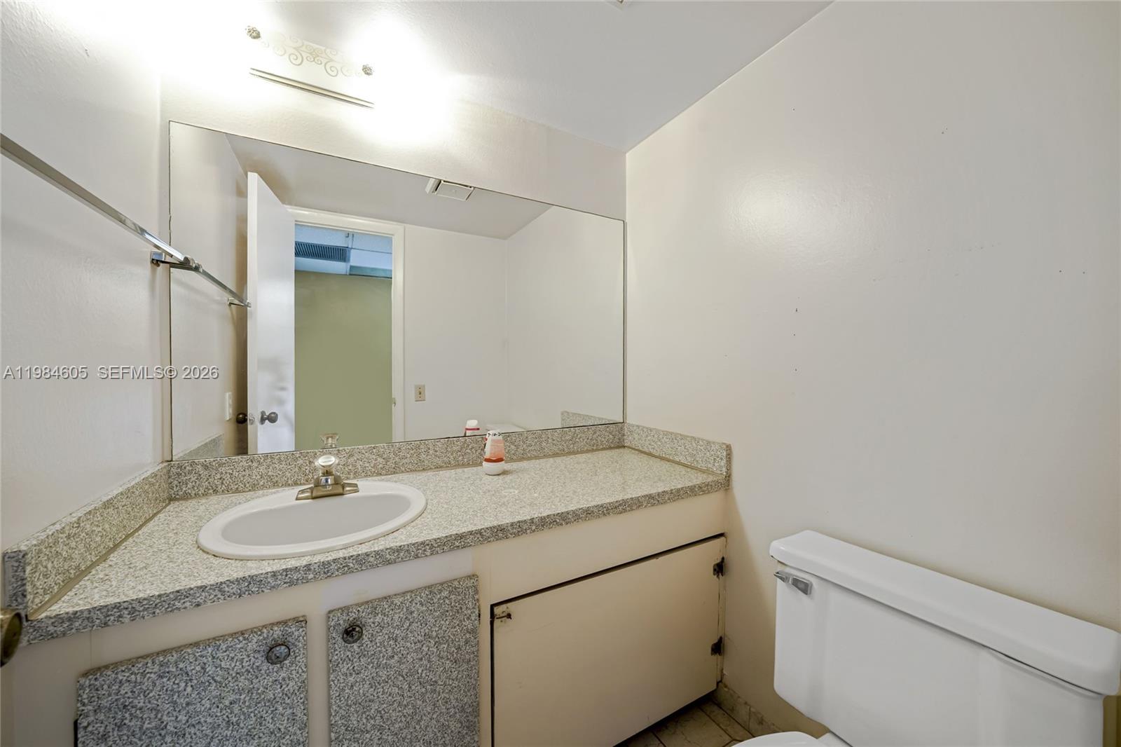 LIME BAY CONDOMINIUM 8 - Residential