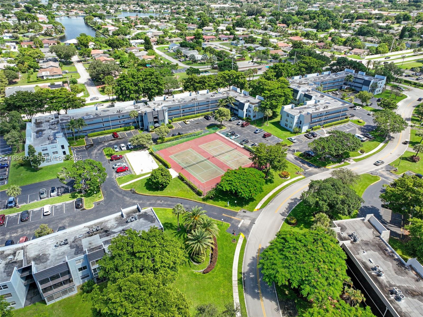 LIME BAY CONDOMINIUM 8 - Residential