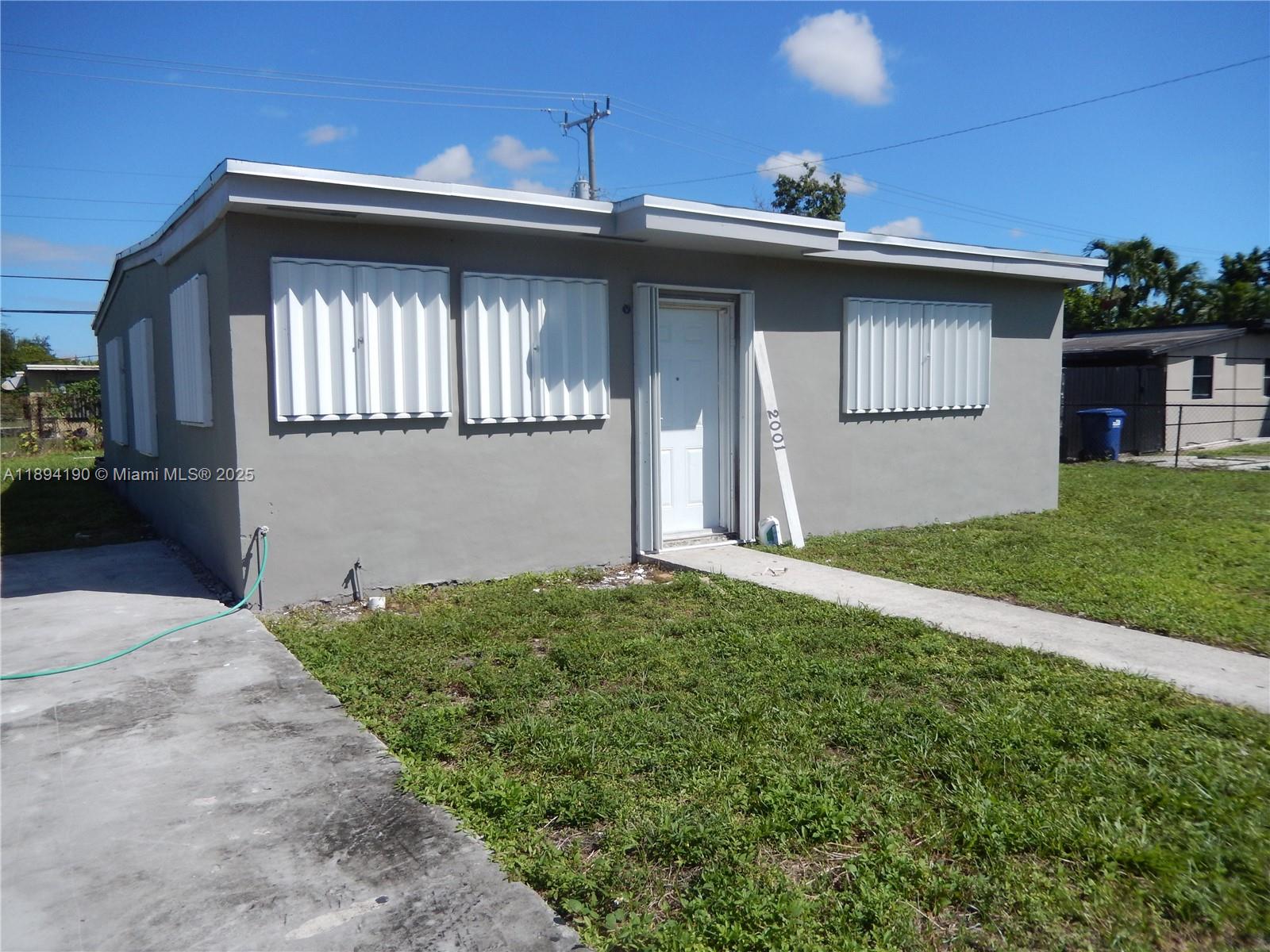 BUNCHE PARK - Residential Lease