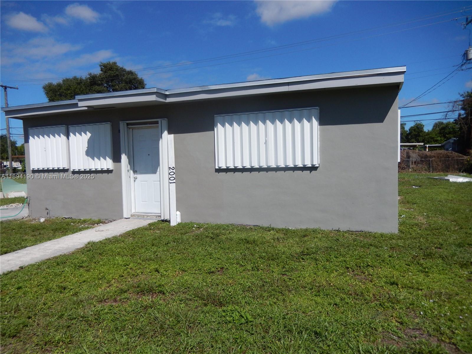 BUNCHE PARK - Residential Lease