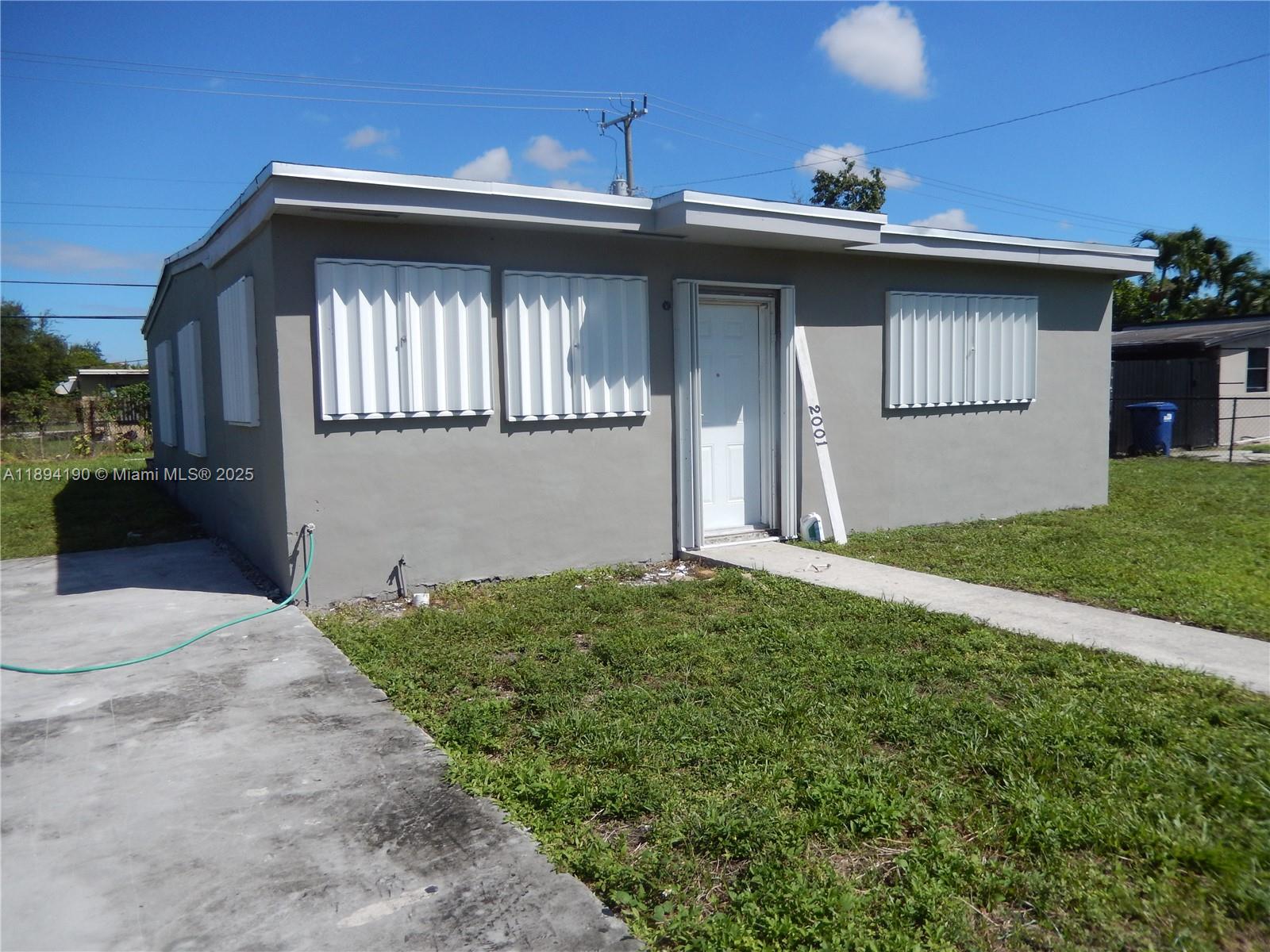 BUNCHE PARK - Residential Lease