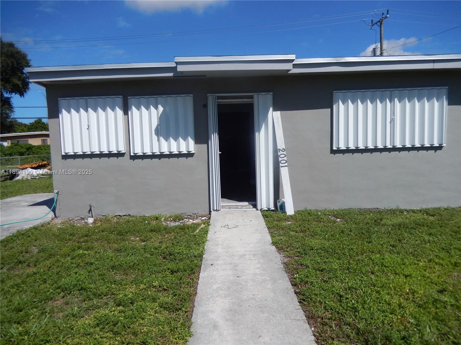 BUNCHE PARK - Residential Lease