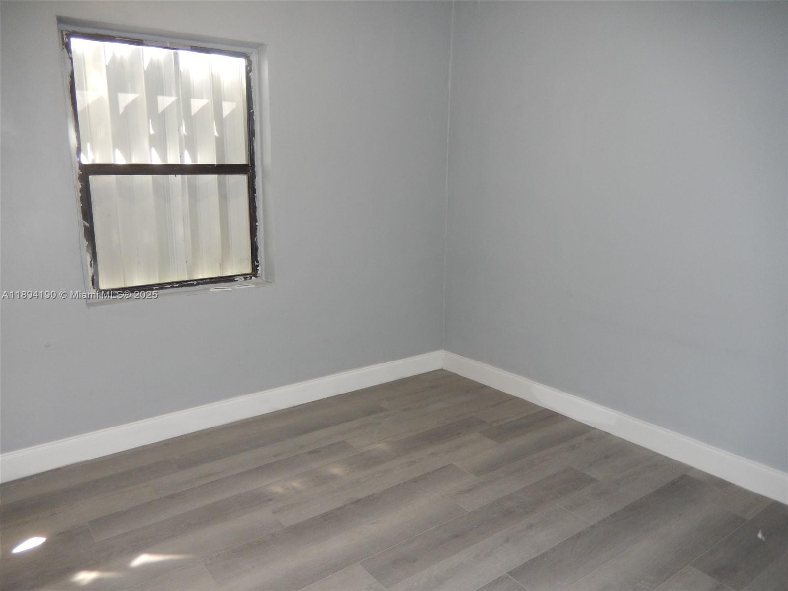 BUNCHE PARK - Residential Lease