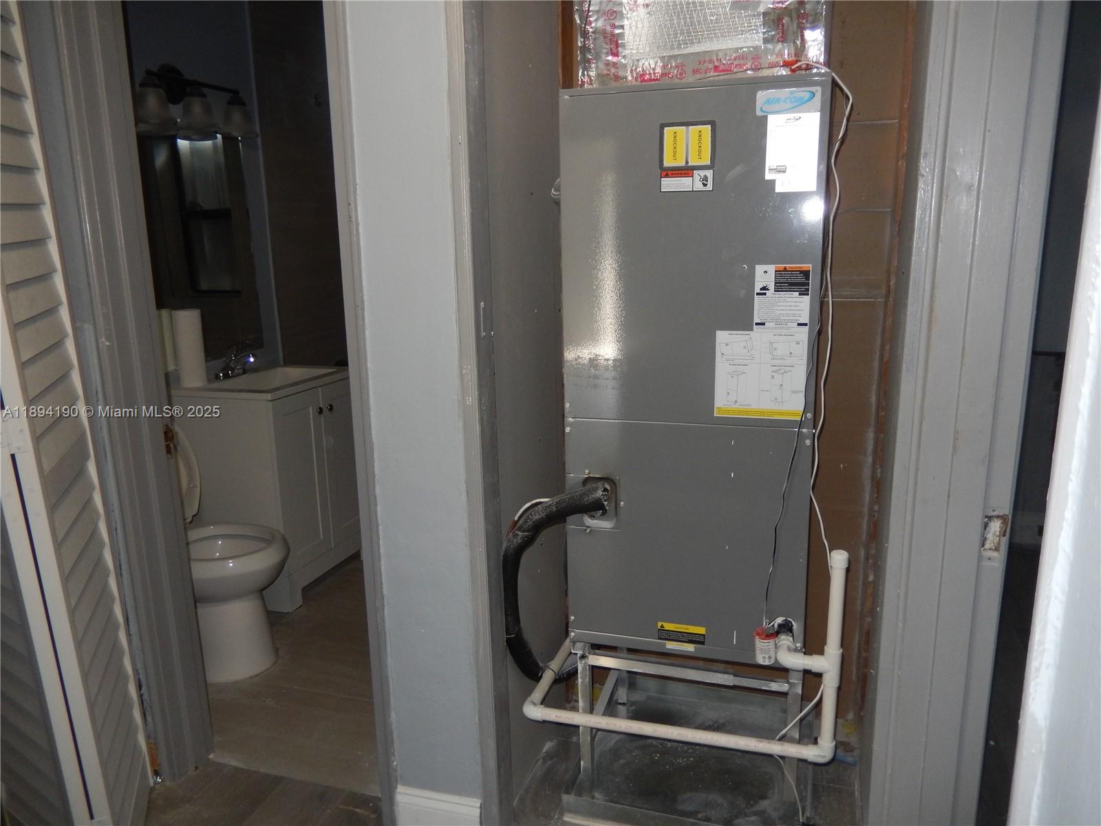 BUNCHE PARK - Residential Lease