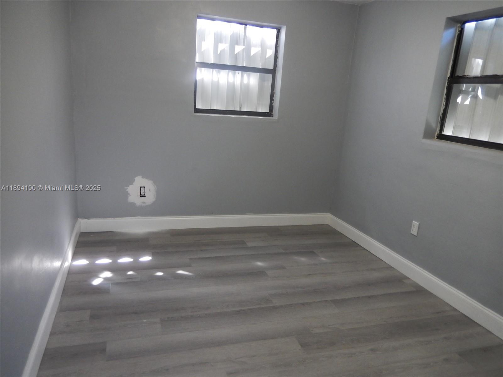 BUNCHE PARK - Residential Lease