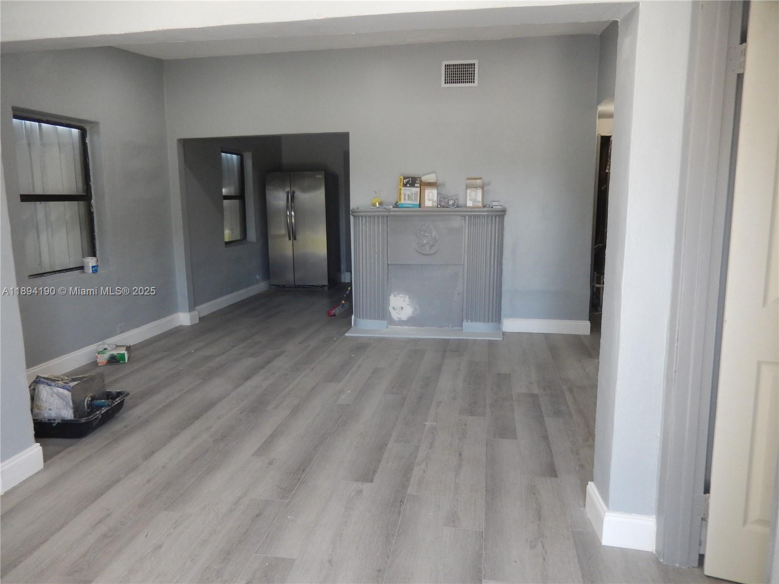 BUNCHE PARK - Residential Lease