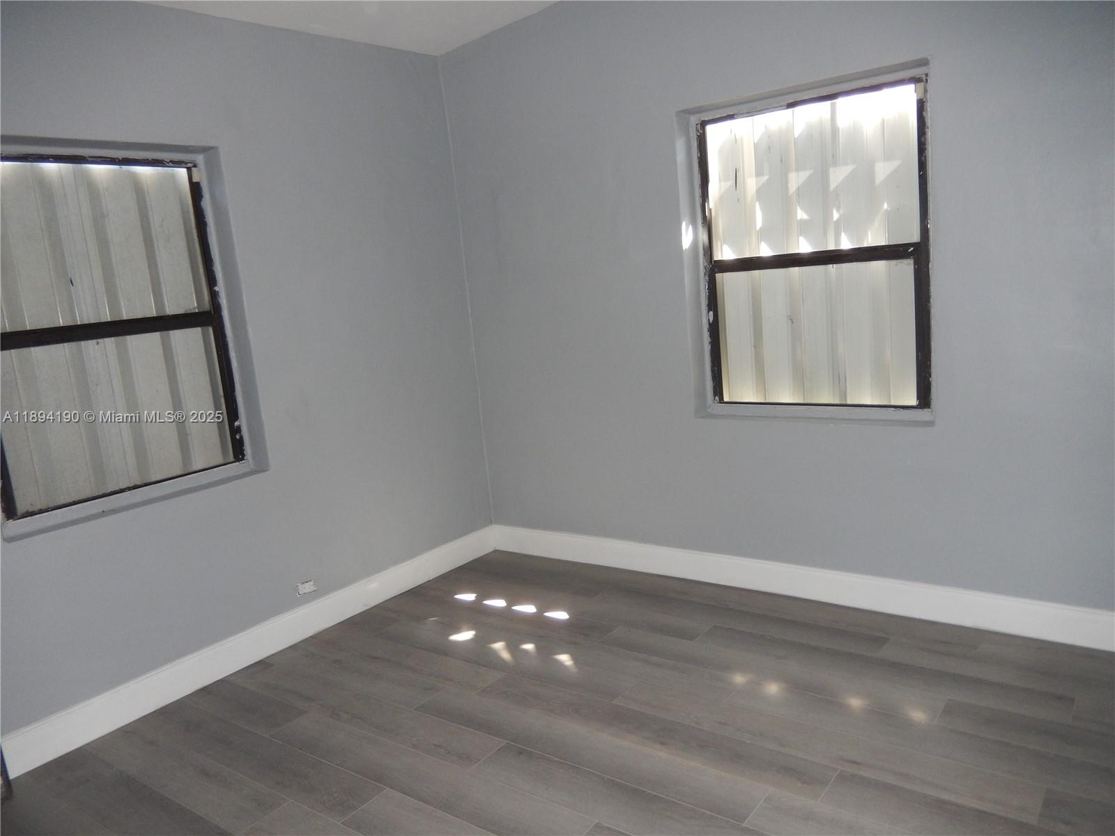 BUNCHE PARK - Residential Lease