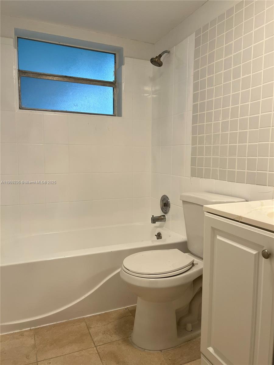 PARK SOUTH ONE INC CONDO - Residential Lease