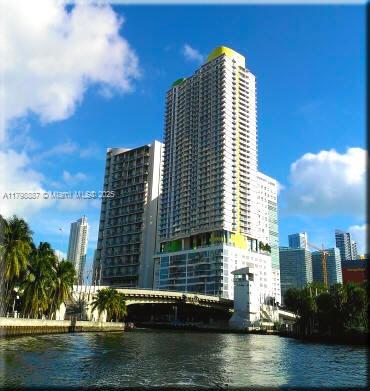 Rental Property at 185 Sw 7 St 1802, Miami, Broward County, Florida - Bedrooms: 2 
Bathrooms: 3  - $3,750 MO.