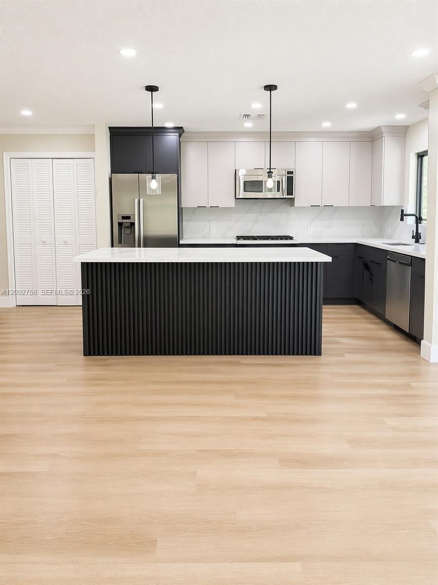 LAKE MANGO SHORES - Residential