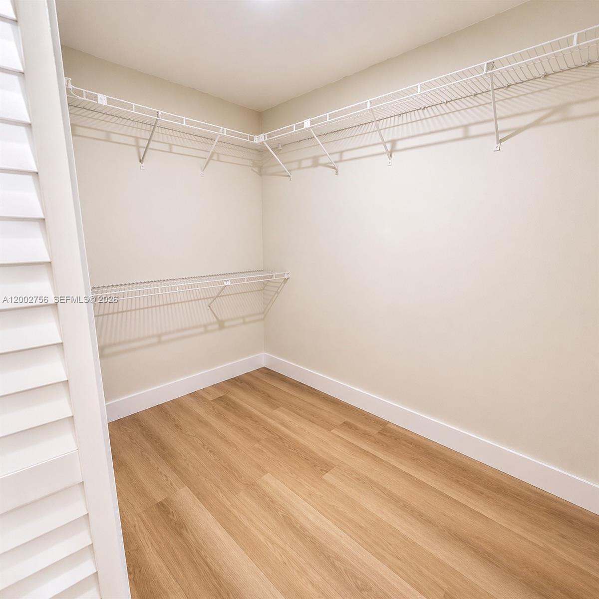 LAKE MANGO SHORES - Residential