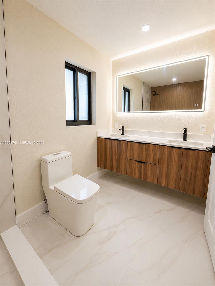 LAKE MANGO SHORES - Residential