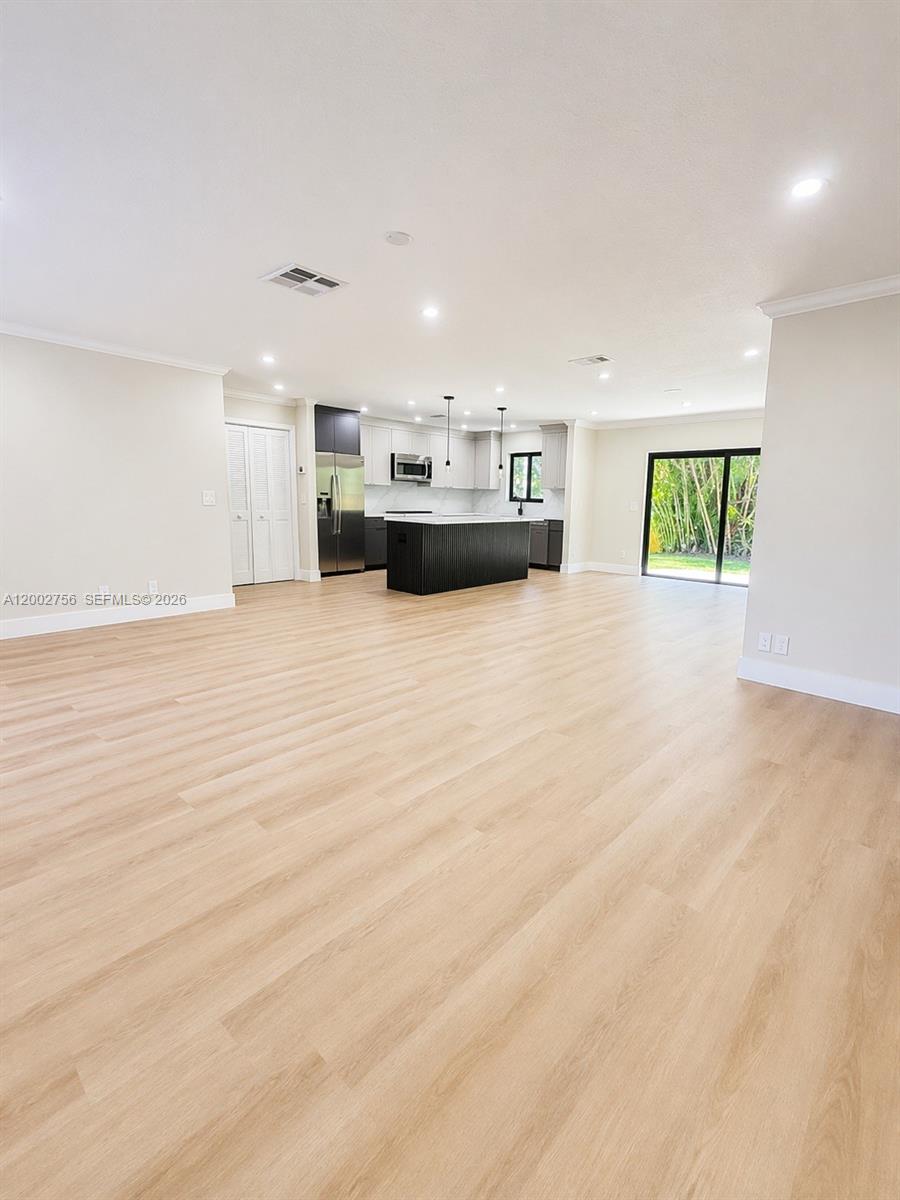 LAKE MANGO SHORES - Residential