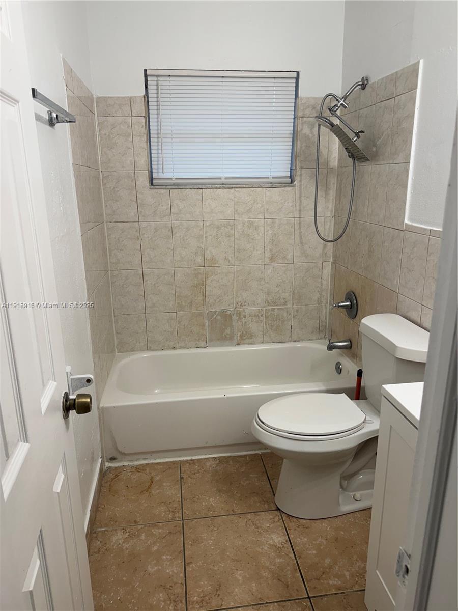 NORTH WEST LAUDERDALE - Residential Lease