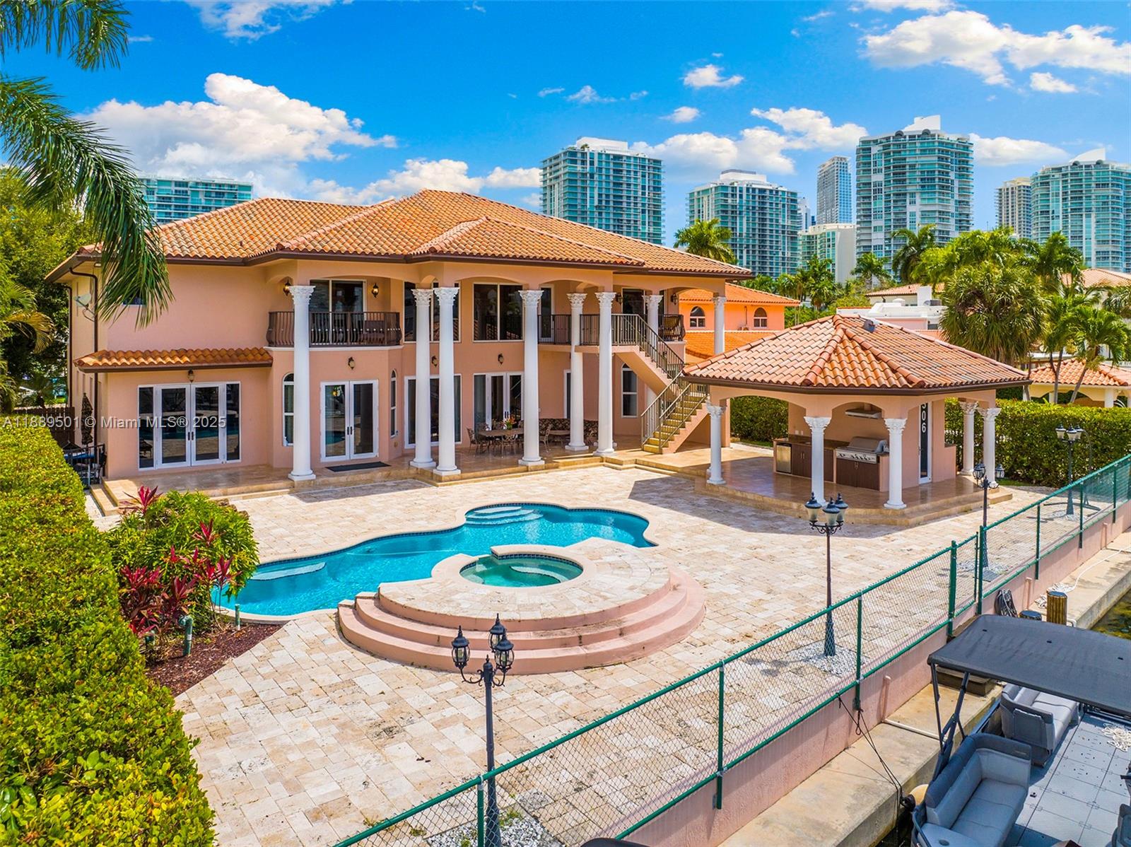 ATLANTIC ISLAND - Residential