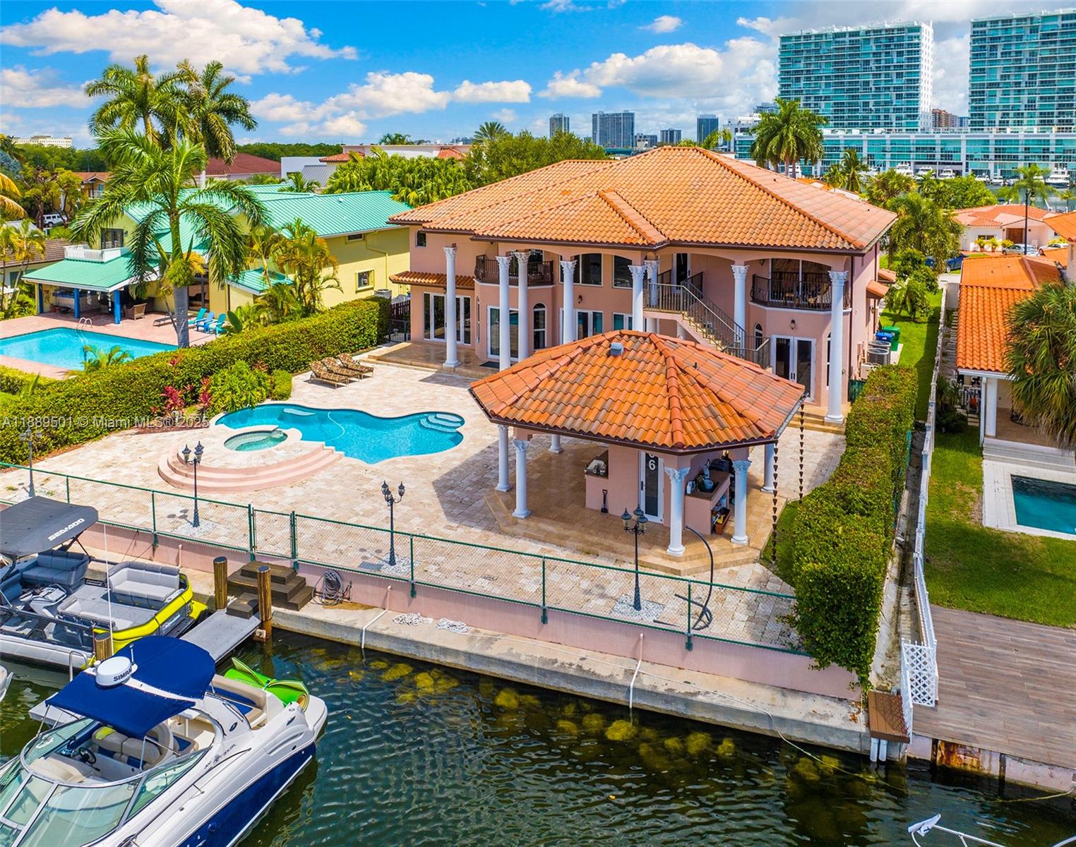 ATLANTIC ISLAND - Residential