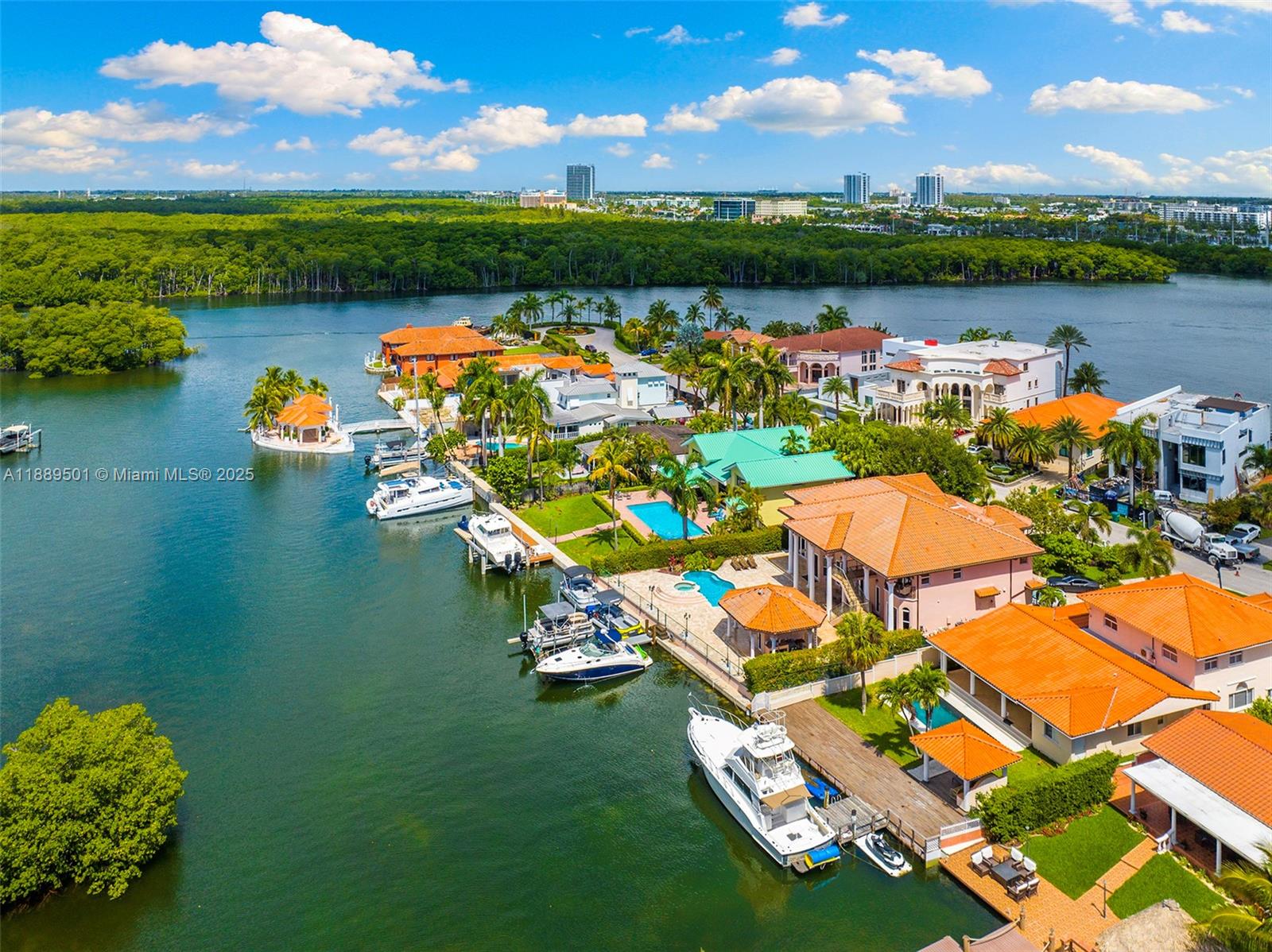 ATLANTIC ISLAND - Residential