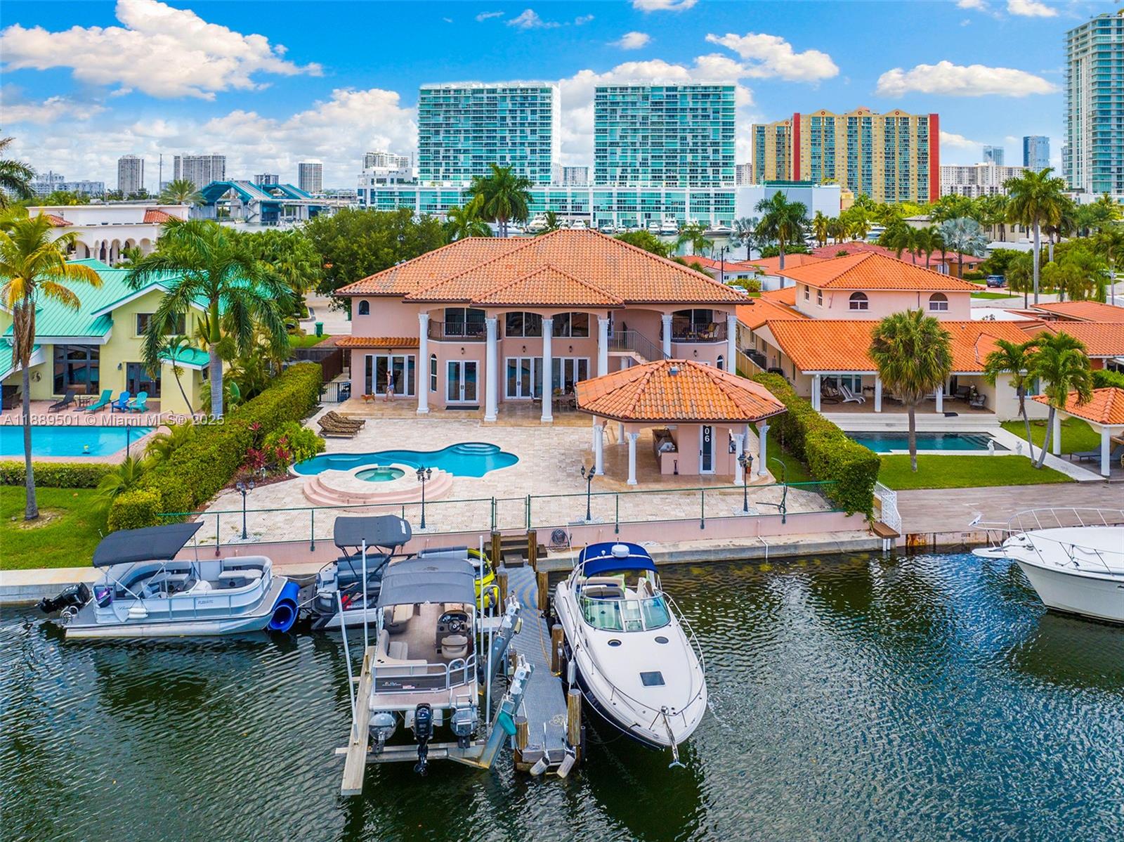 ATLANTIC ISLAND - Residential