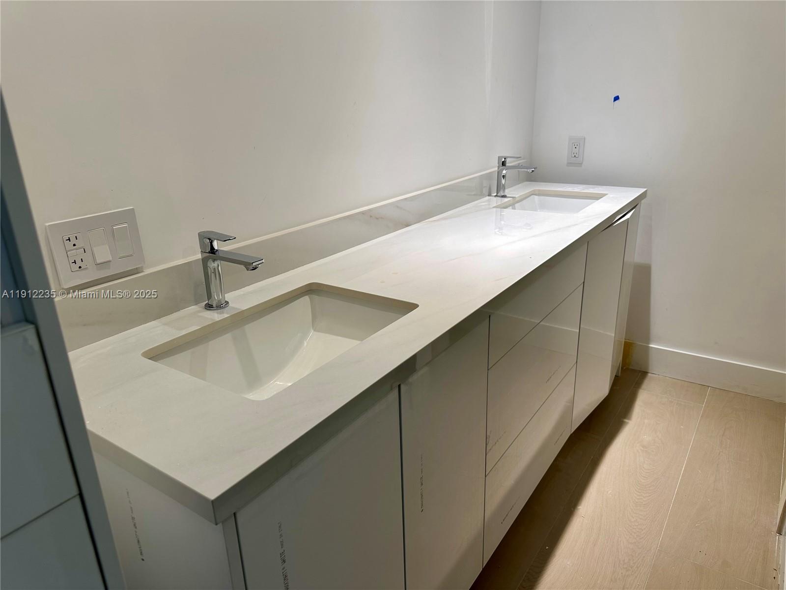 CASA DEL MAR CONDO - Residential Lease