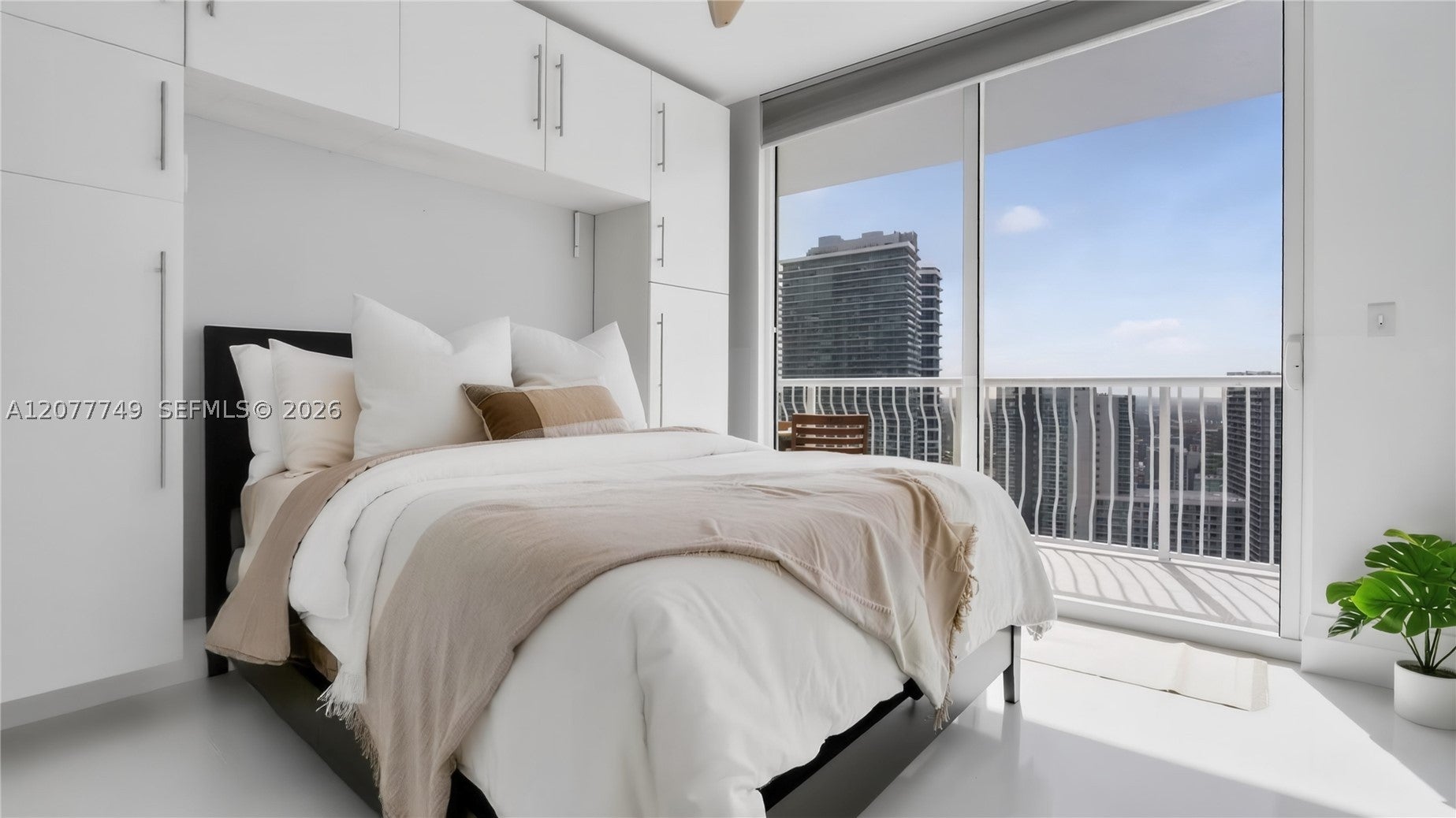 1200 Brickell Bay Dr 4324