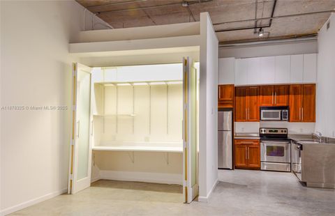 250 NW 23rd st 308 Miami FL 33127