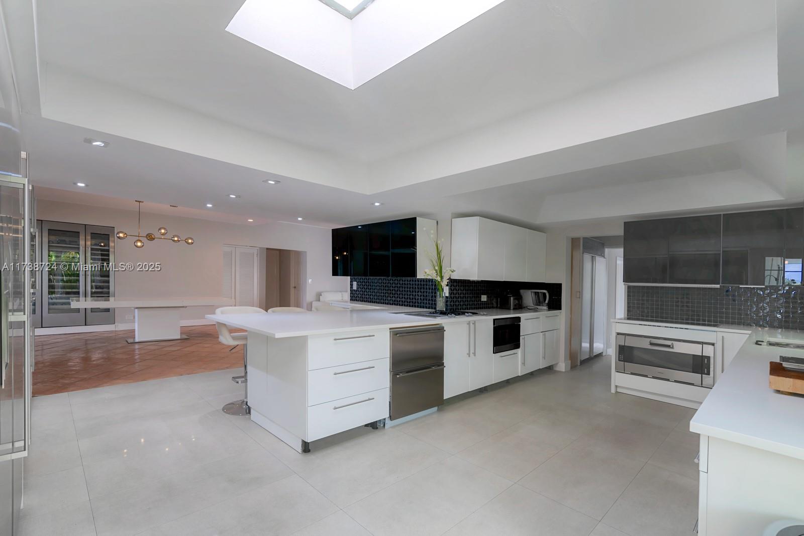 BISCAYNE POINT - Residential