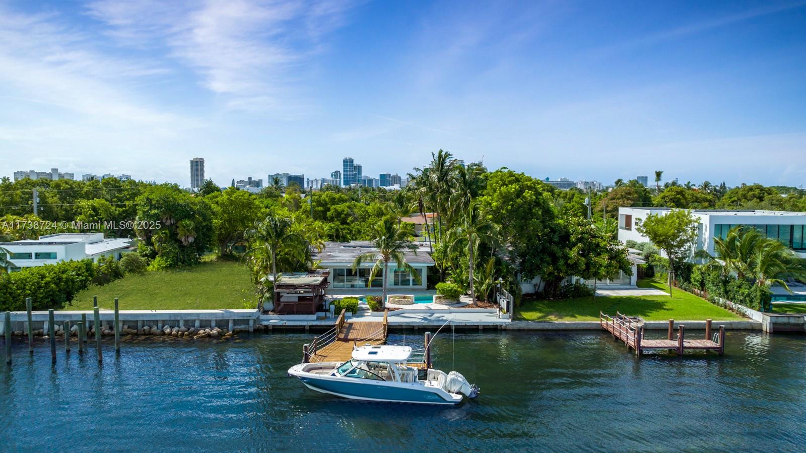 1265 N Biscayne Point Rd