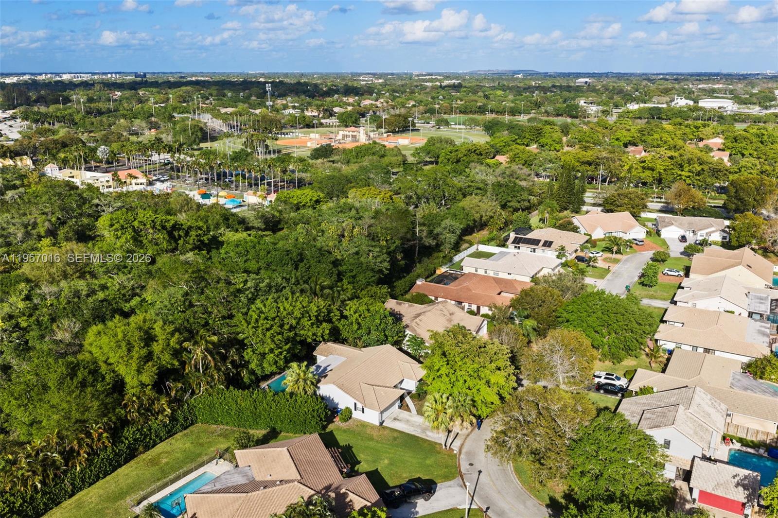CYPRESS LAKES - Residential