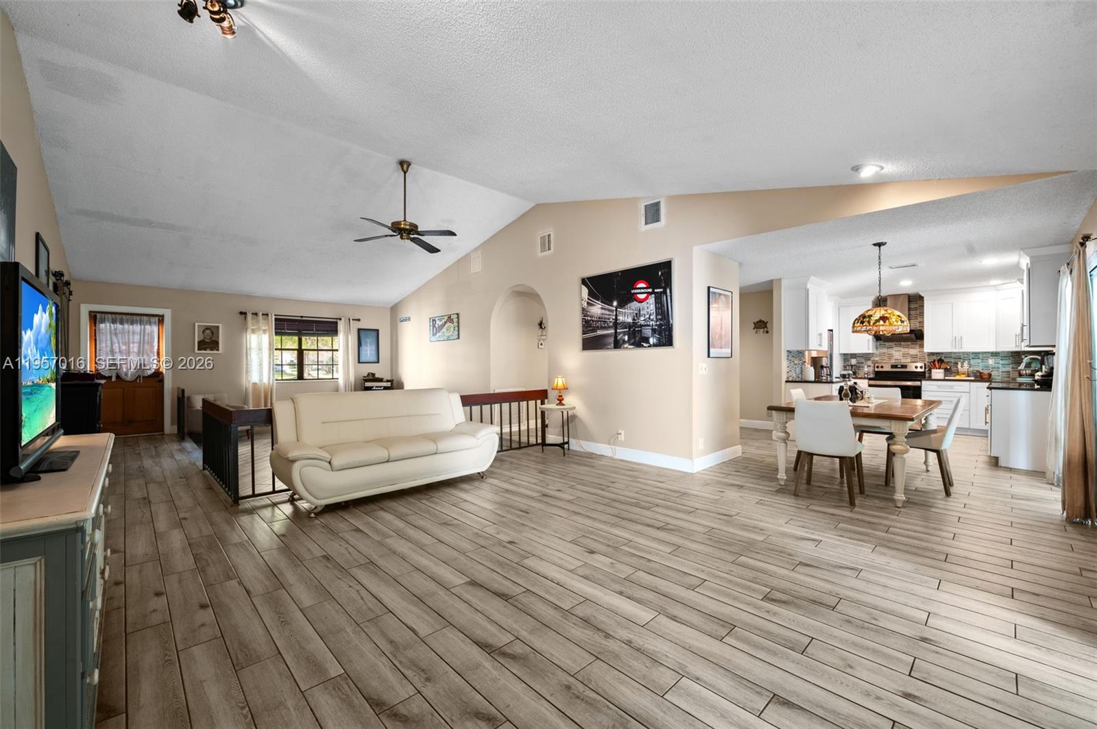 CYPRESS LAKES - Residential