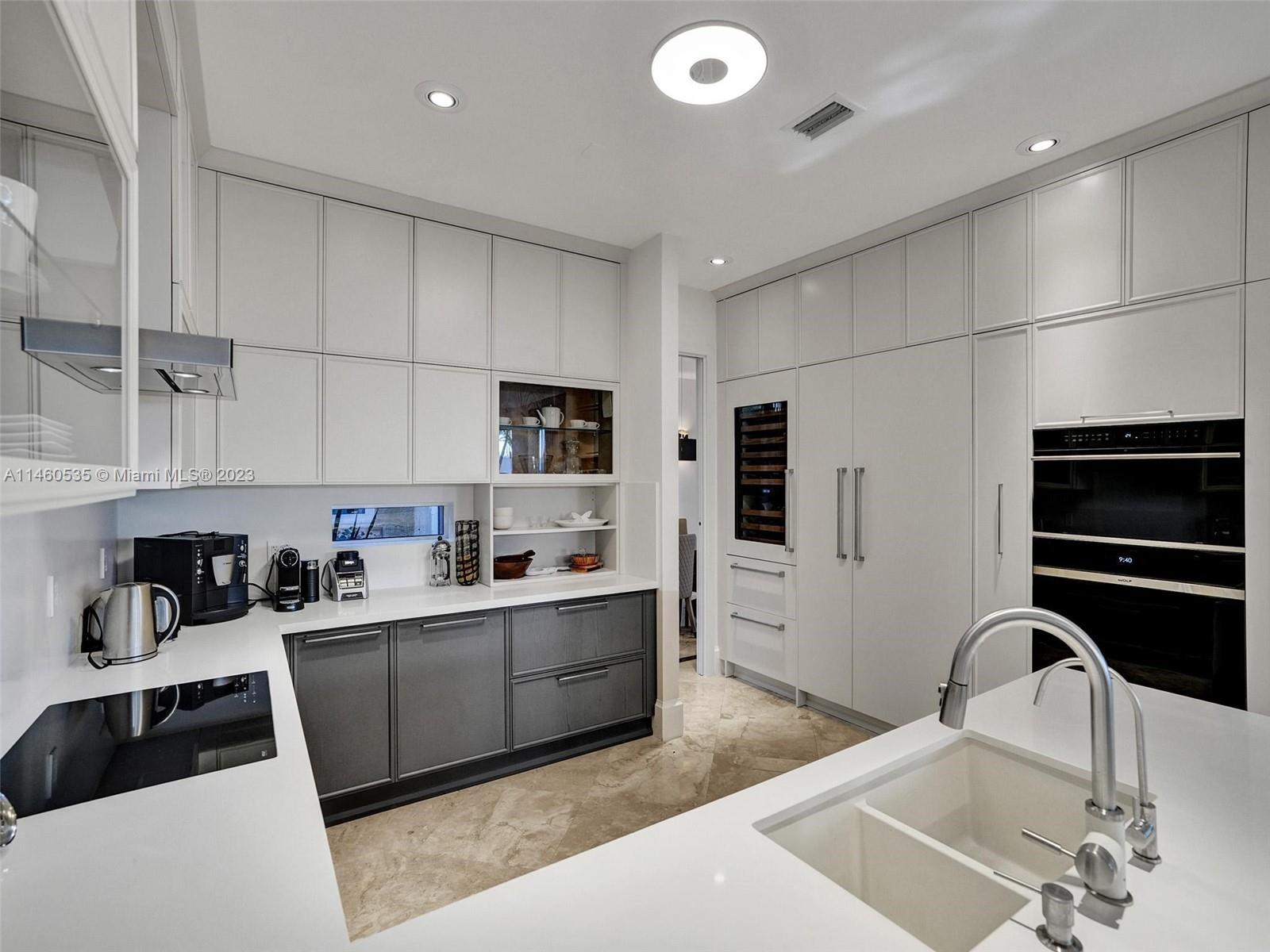 GOLDEN GATE ESTATES & MAR - Residential