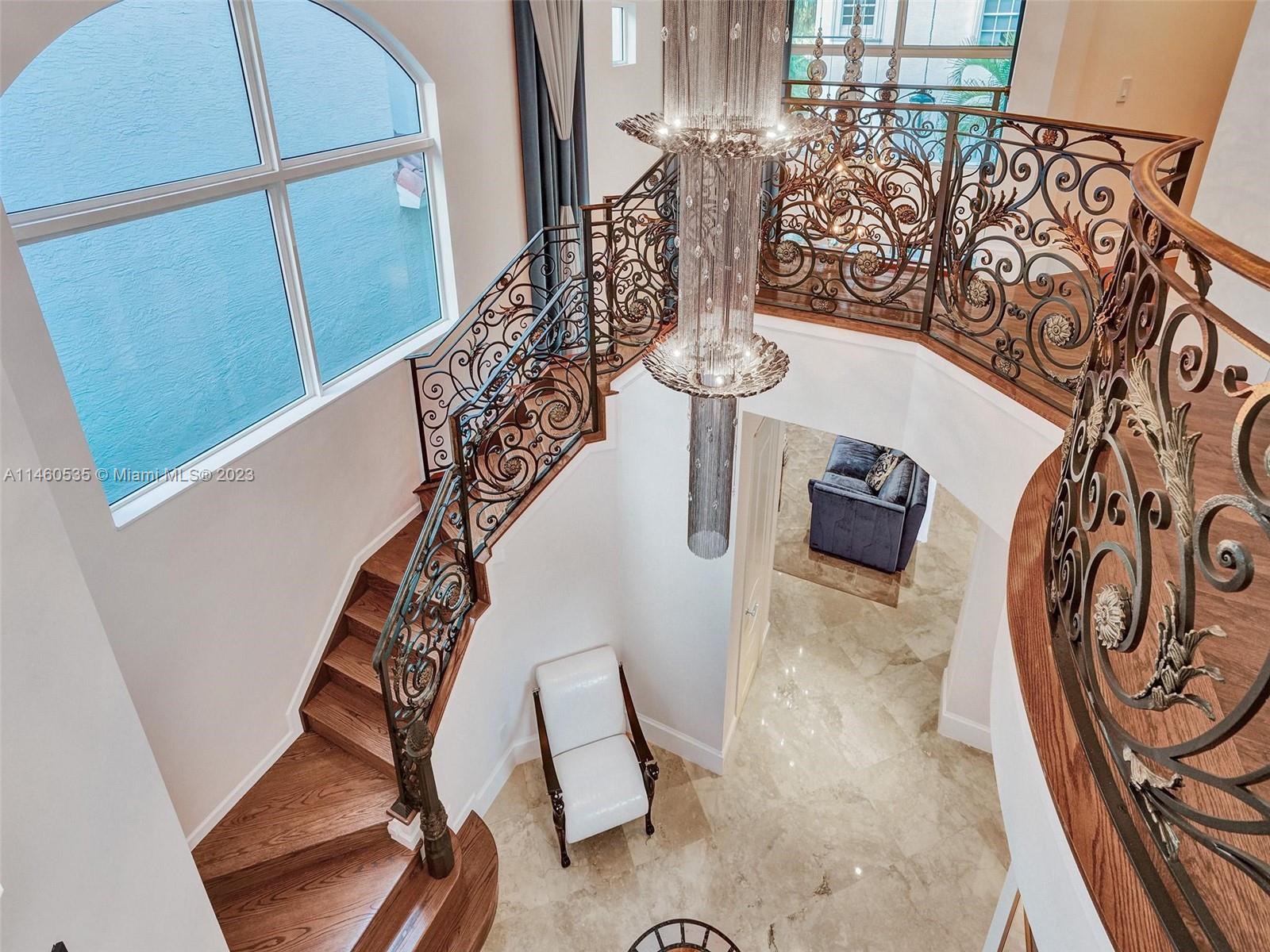 GOLDEN GATE ESTATES & MAR - Residential