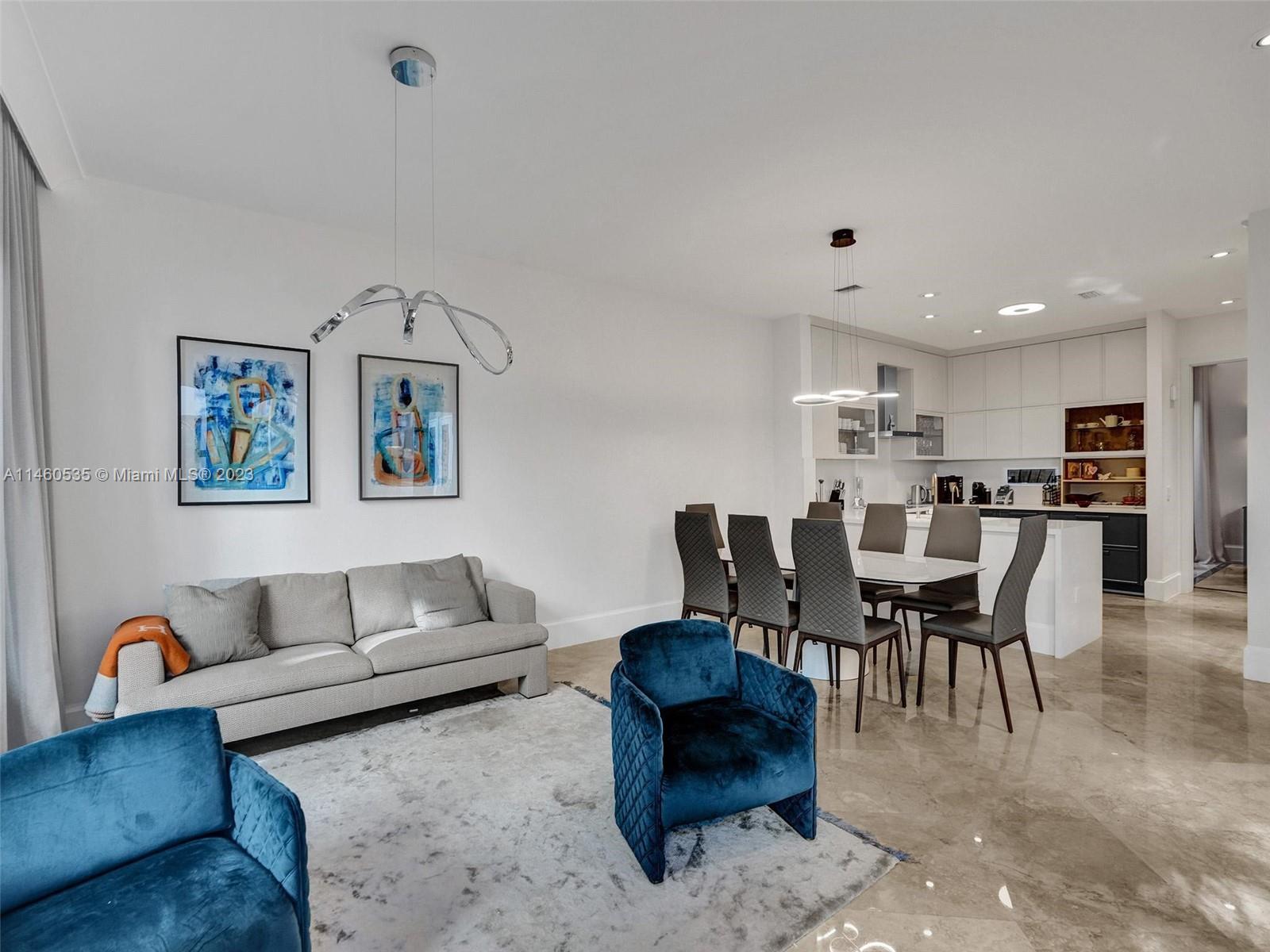 GOLDEN GATE ESTATES & MAR - Residential