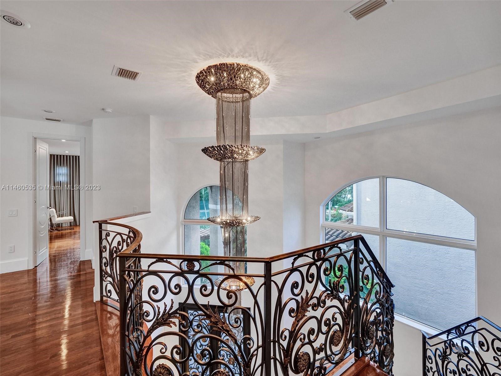 GOLDEN GATE ESTATES & MAR - Residential