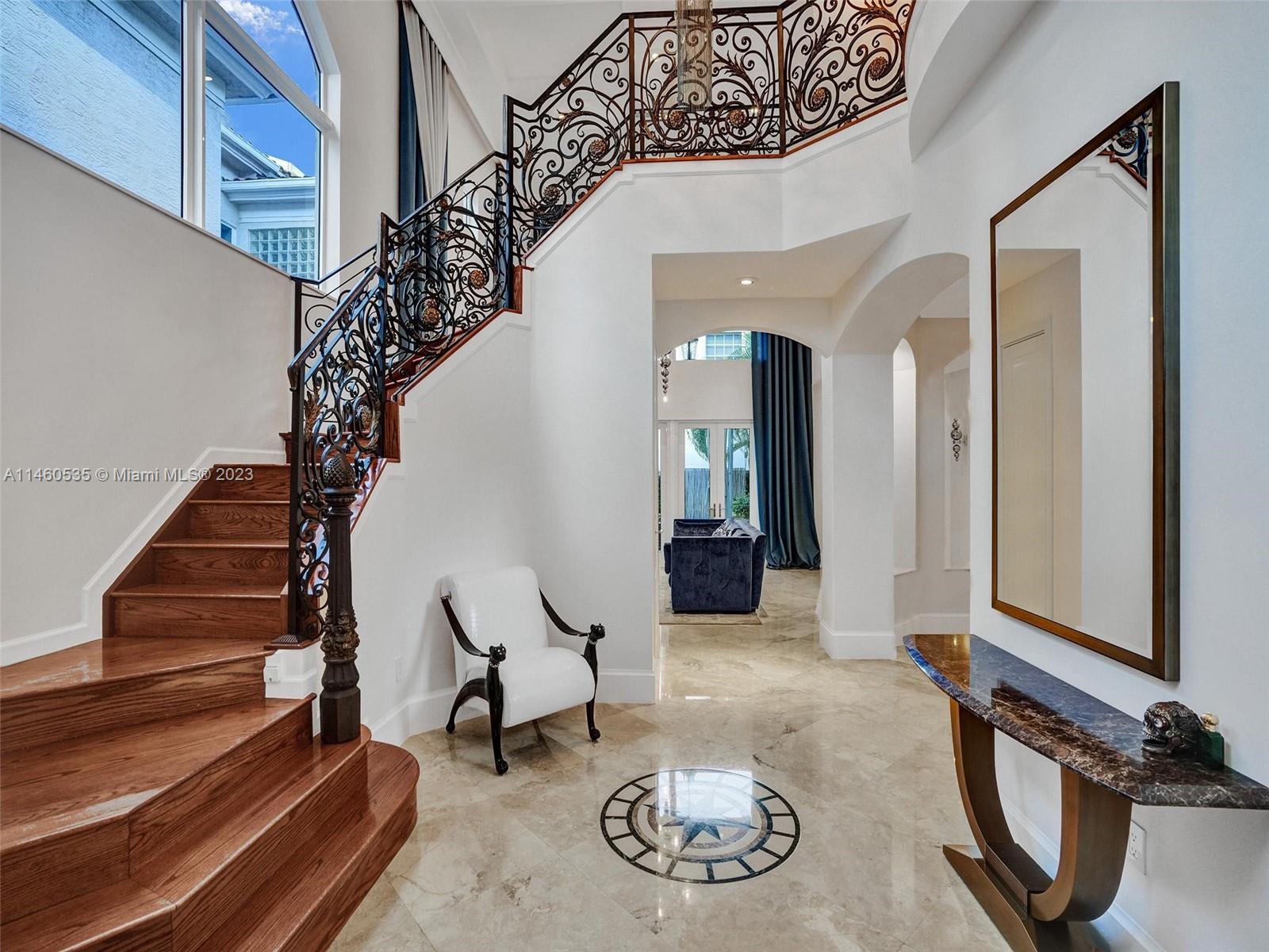 GOLDEN GATE ESTATES & MAR - Residential