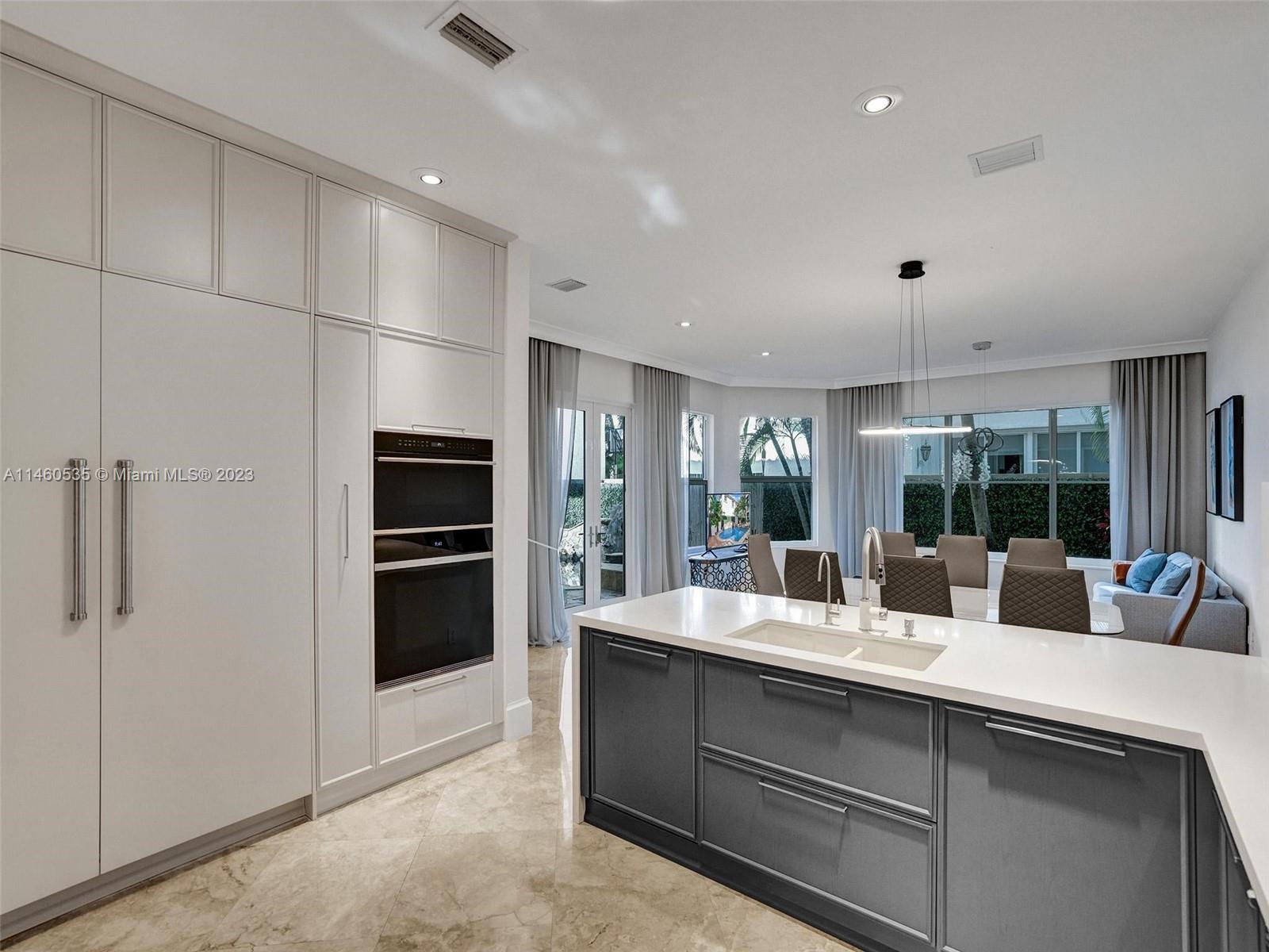 GOLDEN GATE ESTATES & MAR - Residential