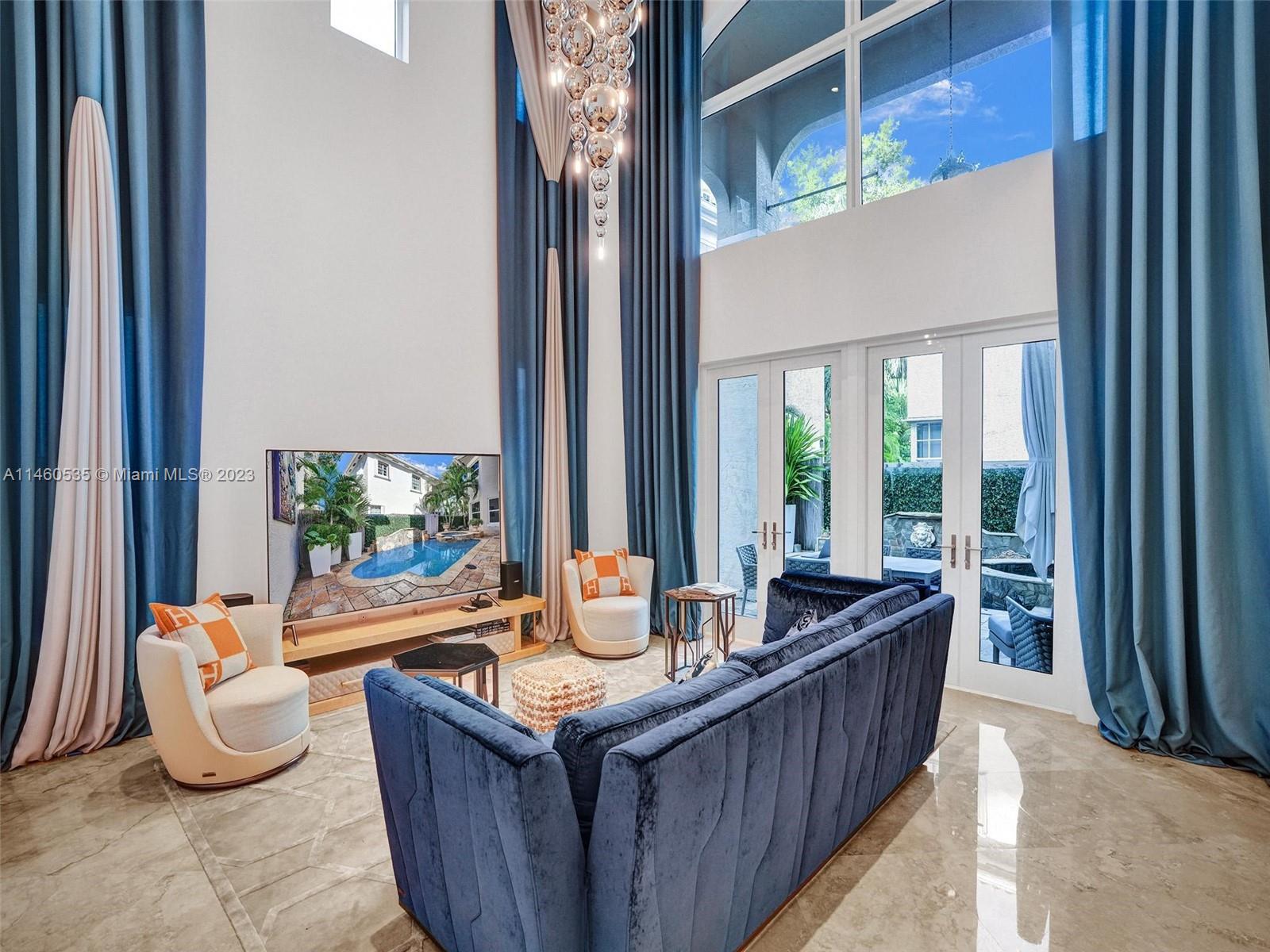 GOLDEN GATE ESTATES & MAR - Residential